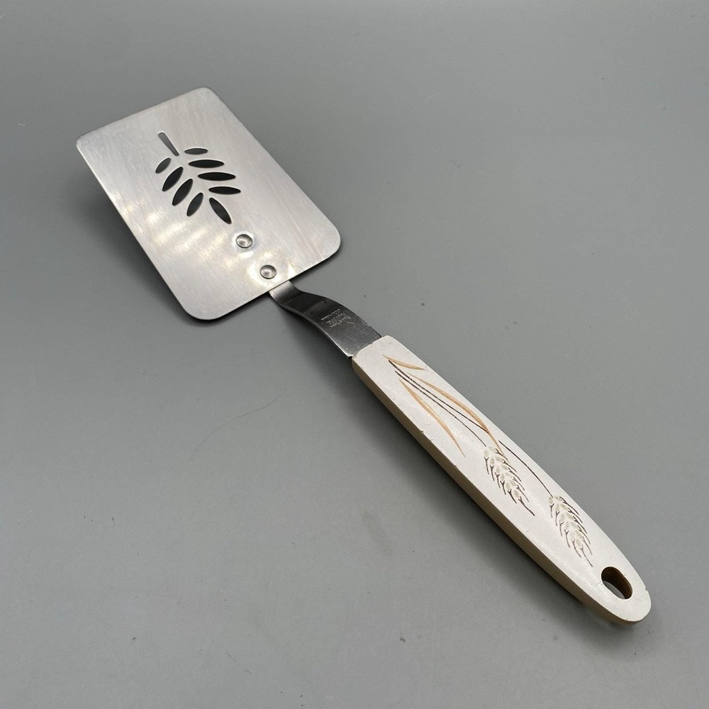Vintage Maid Of Honor Slotted Spatula 10 in Wheat Pattern Short Handle Stainless